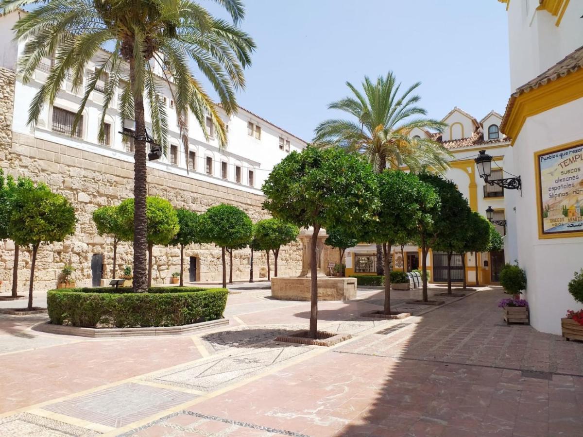 Atico Luminoso Centro Marbellaアパートメント エクステリア 写真