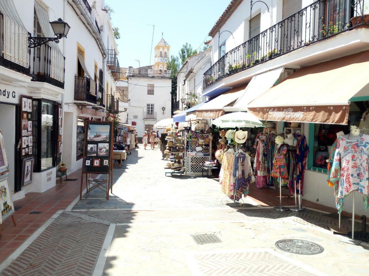 Atico Luminoso Centro Marbellaアパートメント エクステリア 写真